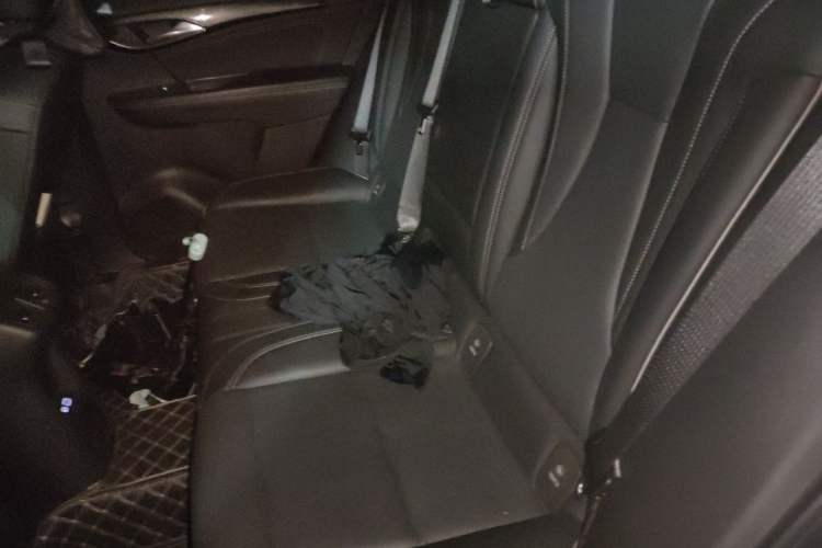 Used Buick Envision 2022 Facelift Encore S 552T Two-Wheel-Drive Luxury Model Left Rear Seat