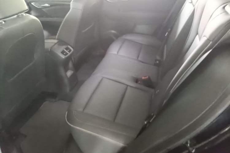 Used Buick Envision 2022 Encore Plus 652T Five-Seat Luxury Model Left Rear Seat