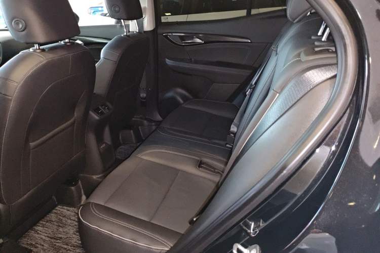 Used Buick Envision 2022 Facelift Encore S 552T Two-Wheel-Drive Luxury Model Left Rear Seat