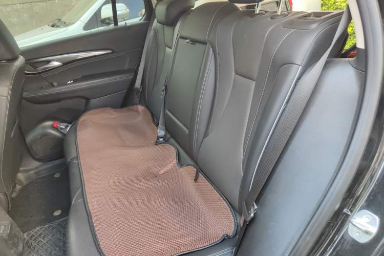 Used Buick Envision 2022 Encore Plus 652T Five-Seat Luxury Model Left Rear Seat