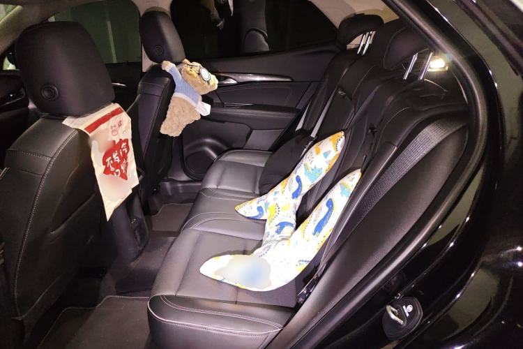 Used Buick Envision 2022 Facelift Encore S 652T Two-Wheel-Drive Luxury Model Left Rear Seat