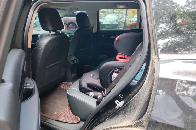 Used Buick Envision 2022 Encore Plus 652T Five-Seat All-Wheel-Drive Luxury Model Left Rear Seat