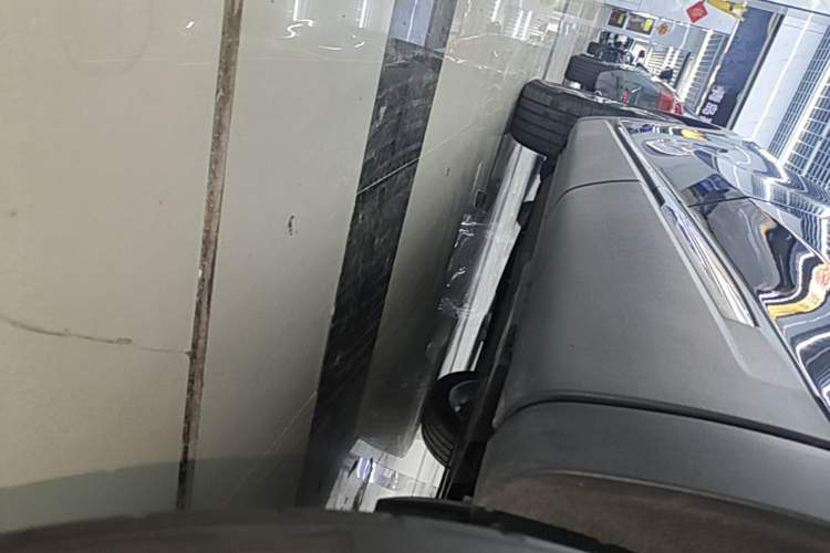 Used Buick Envision 2022 Facelift Encore S 552T Two-Wheel-Drive Luxury Model Left Side Sill