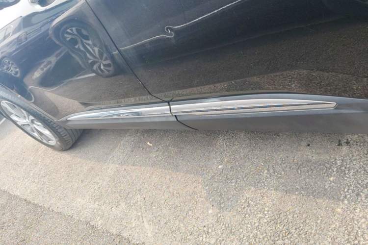Used Buick Envision 2022 Facelift Encore Plus 552T Five-Seat Luxury Model Left Side Sill