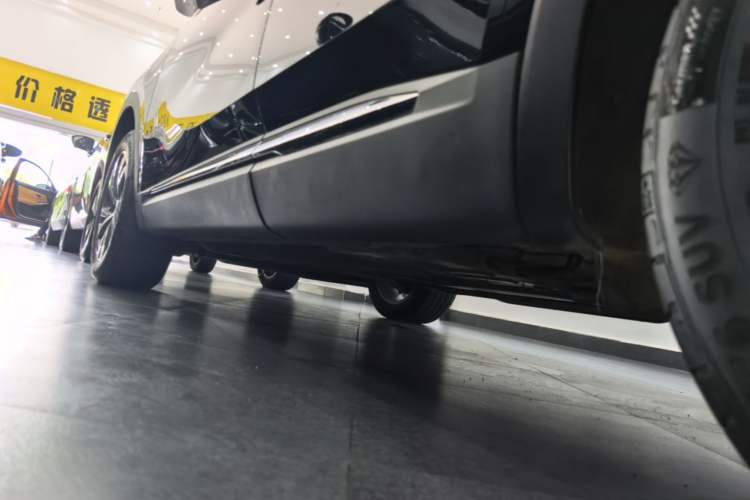 Used Buick Envision 2022 Facelift Encore S 552T Two-Wheel Drive Elite Model Left Side Sill