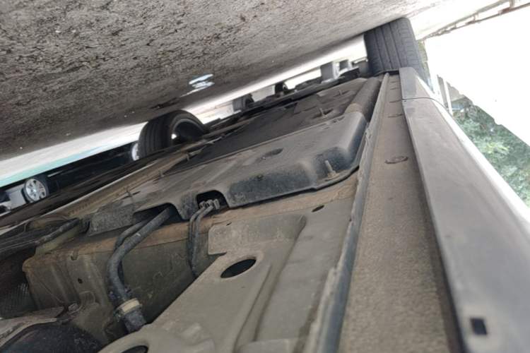 Used Buick Envision 2022 Encore S GS Two-Wheel Drive Smart Sport Model Left Side Sill