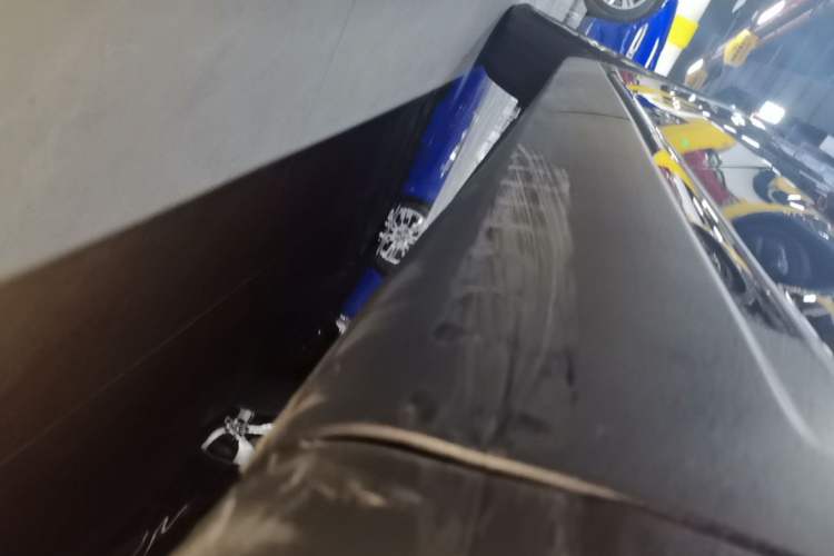 Used Buick Envision 2022 Encore S 552T Two-Wheel-Drive Luxury Model Left Side Sill
