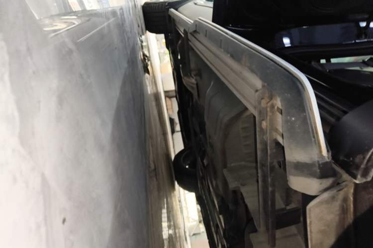 Used Buick Envision 2022 Encore Plus 652T Five-Seat Luxury Model Left Side Sill