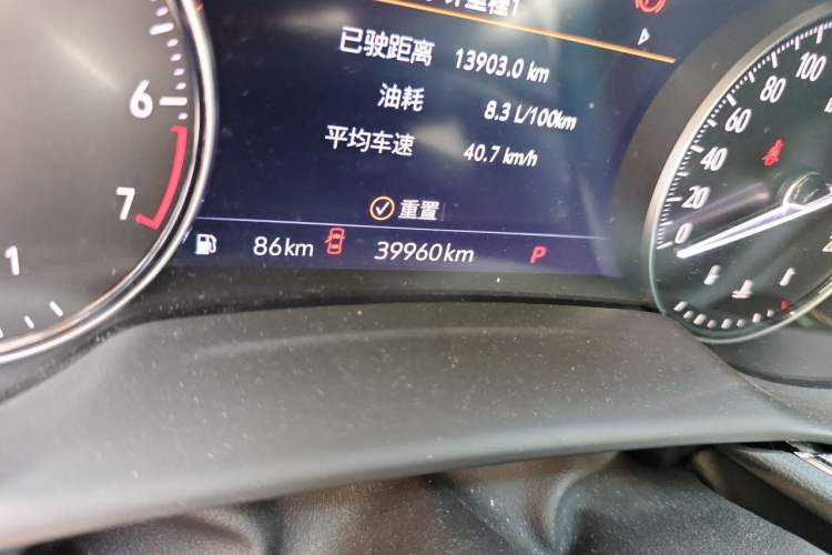Used Buick Envision 2022 Encore Plus 652T Five-Seat Luxury Model Odometer Close Up