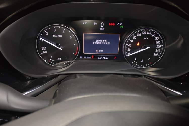 Used Buick Envision 2022 Encore Plus 552T Five-Seat Luxury Model Odometer Close Up