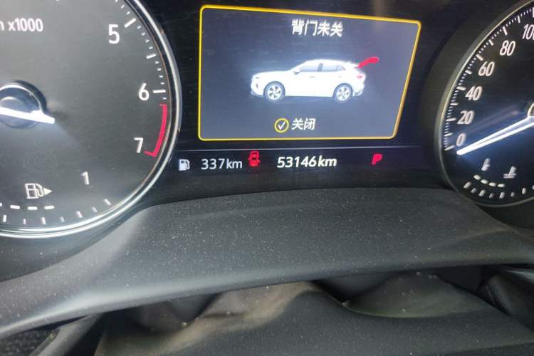 Used Buick Envision 2022 Facelift Encore S 552T Two-Wheel-Drive Luxury Model Odometer Close Up