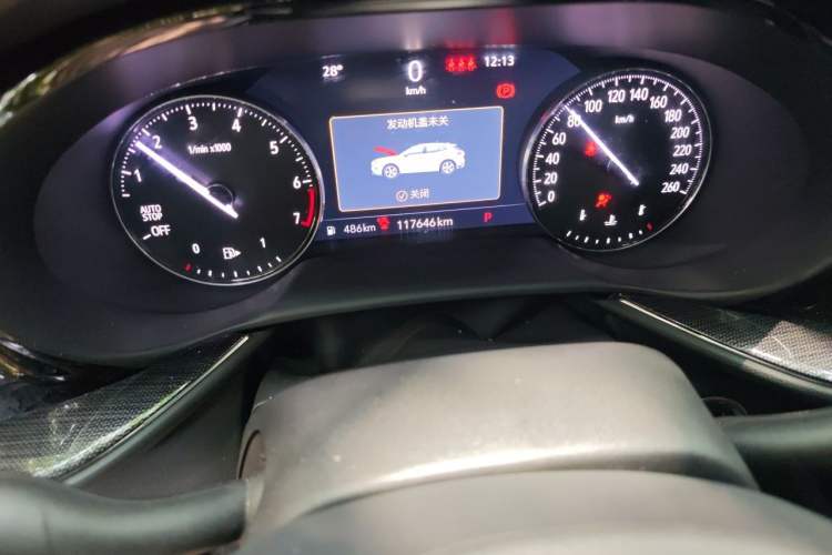 Used Buick Envision 2022 Facelift Encore S 652T Two-Wheel-Drive Luxury Model Odometer Close Up
