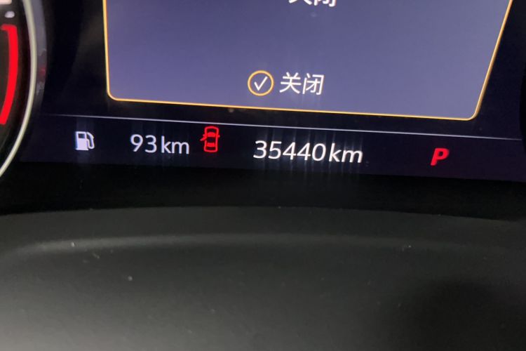 Used Buick Envision 2022 Facelift Encore S 552T Two-Wheel-Drive Luxury Model Odometer Close Up