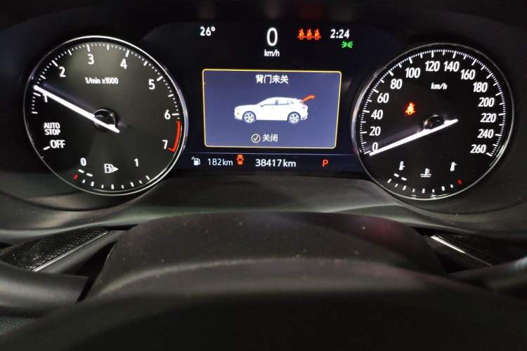 Used Buick Envision 2022 Facelift Encore S 552T Two-Wheel-Drive Luxury Model Odometer Close Up