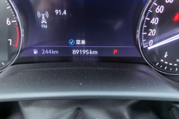 Used Buick Envision 2022 Encore Plus 652T Five-Seat Luxury Model Odometer Close Up
