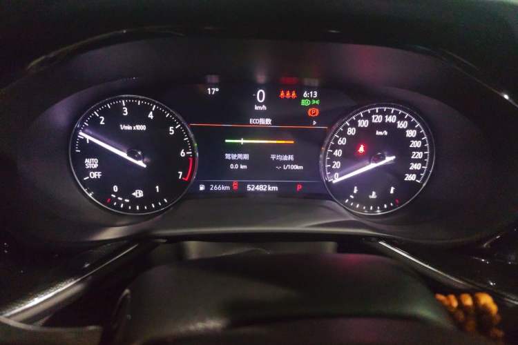 Used Buick Envision 2022 Encore Plus 552T Five-Seat Luxury Model Odometer Close Up