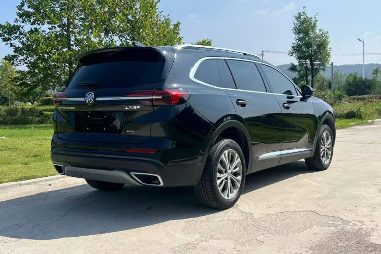 Used Buick Envision 2022 Encore Plus 652T Five-Seat Luxury Model Rear Right 45 Deg