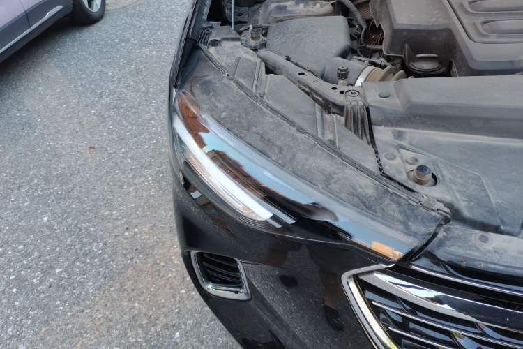 Used Buick Envision 2022 Facelift Encore S 552T Two-Wheel-Drive Luxury Model Right Front Headlight