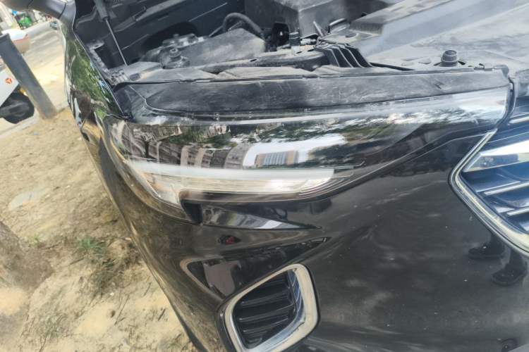 Used Buick Envision 2022 Facelift Encore S 552T Two-Wheel-Drive Luxury Model Right Front Headlight