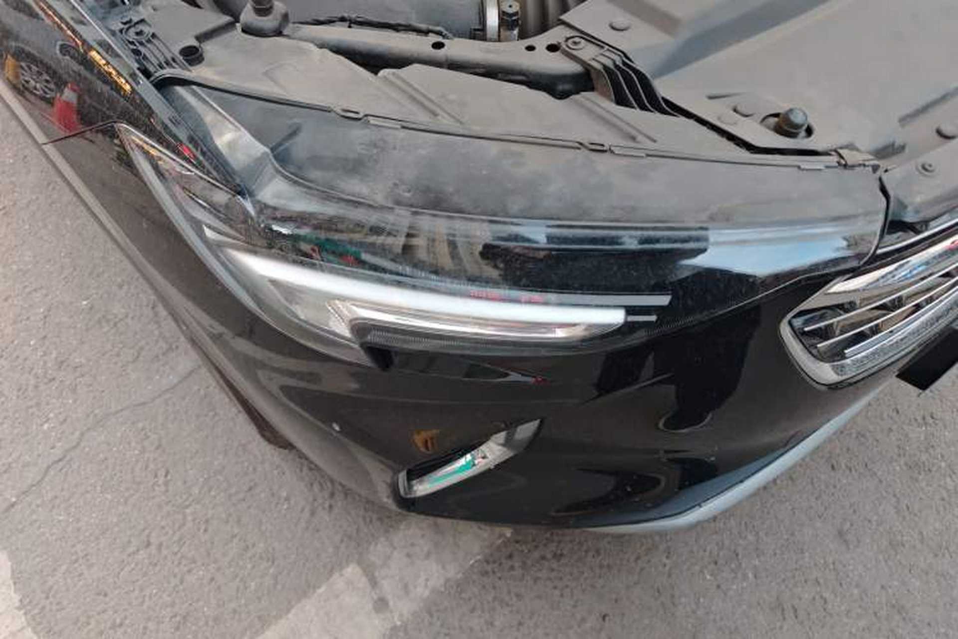 Used Buick Envision 2022 Encore S 552T Two-Wheel Drive Elite Model Right Front Headlight