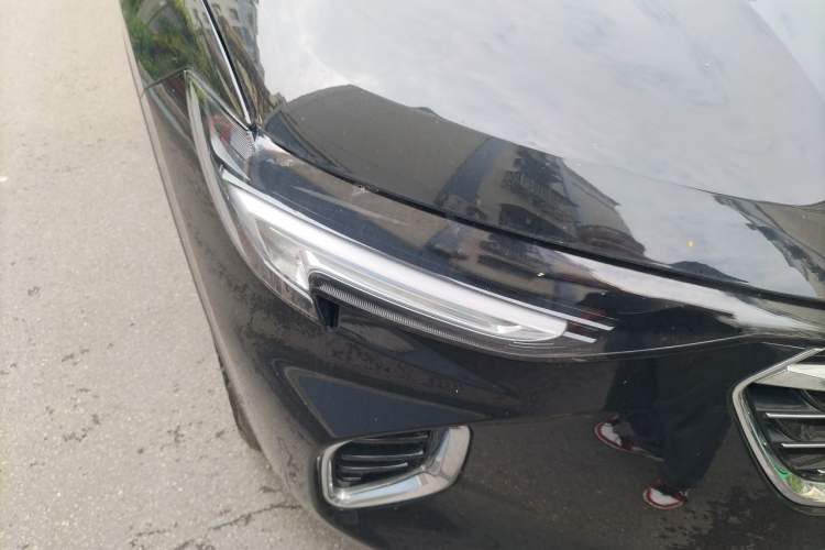 Used Buick Envision 2022 Facelift Encore S 552T Two-Wheel-Drive Luxury Model Right Front Headlight