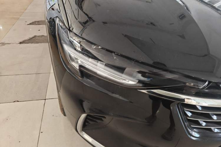 Used Buick Envision 2022 Encore Plus 652T Five-Seat All-Wheel-Drive Luxury Model Right Front Headlight