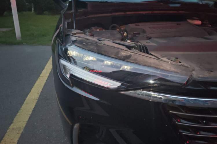 Used Buick Envision 2022 Encore Plus 652T Five-Seat Luxury Model Right Front Headlight