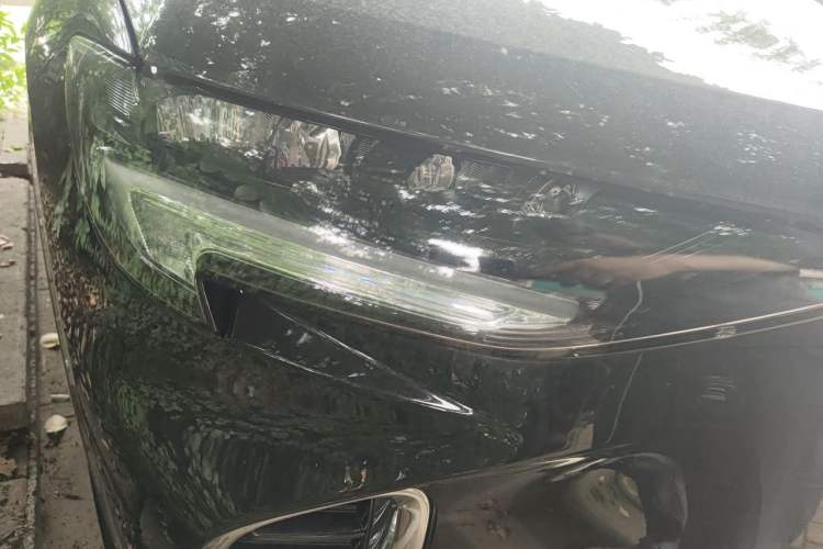 Used Buick Envision 2022 Encore S 552T Two-Wheel-Drive Luxury Model Right Front Headlight