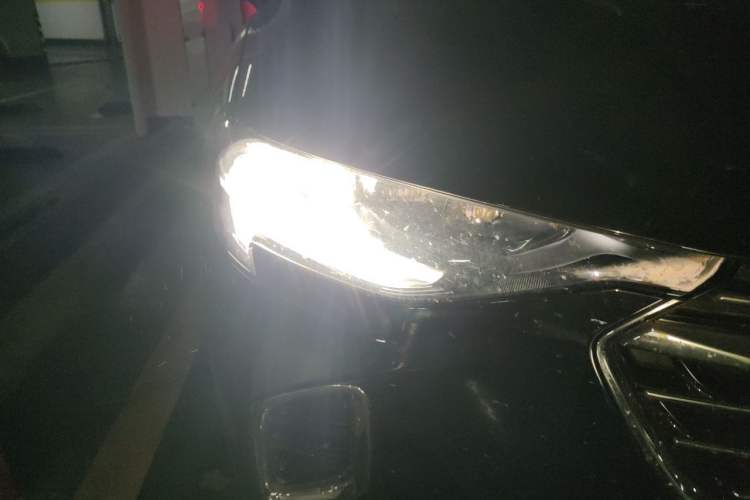 Used Buick Envision 2022 Facelift Encore S 552T Two-Wheel-Drive Luxury Model Right Front Headlight