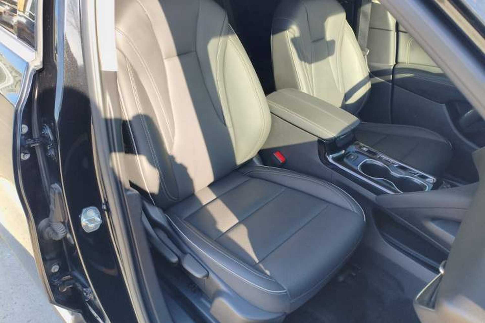 Used Buick Envision 2022 Encore Plus 652T Five-Seat Luxury Model Right Front Seat