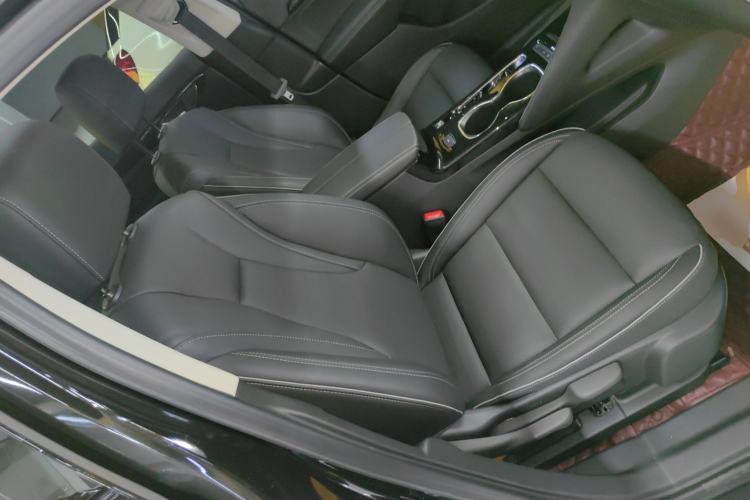 Used Buick Envision 2022 Encore Plus 652T Five-Seat Luxury Model Right Front Seat
