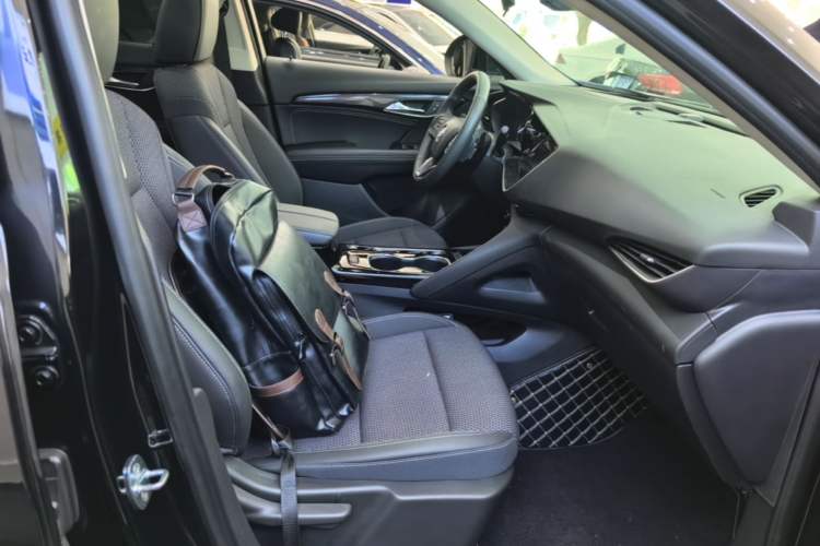 Used Buick Envision 2022 Facelift Encore S 552T Two-Wheel Drive Elite Model Right Front Seat