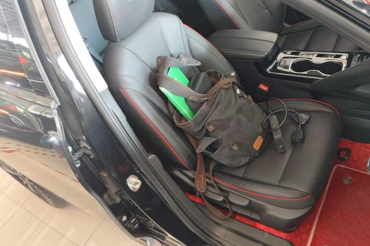 Used Buick Envision 2022 Encore S GS Two-Wheel Drive Smart Sport Model Right Front Seat