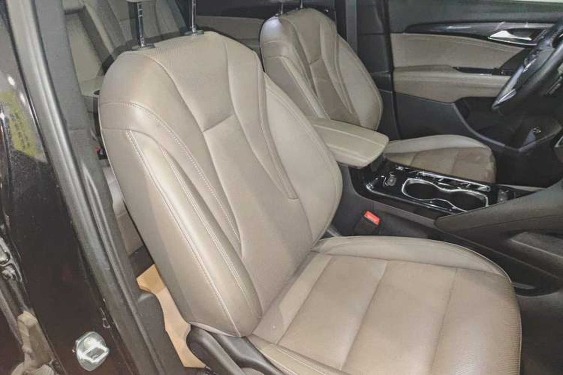 Used Buick Envision 2022 Encore Plus 652T Five-Seat Luxury Model Right Front Seat