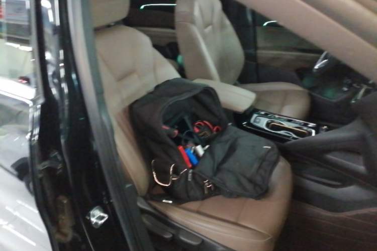 Used Buick Envision 2022 Encore Plus 652T Five-Seat Luxury Model Right Front Seat
