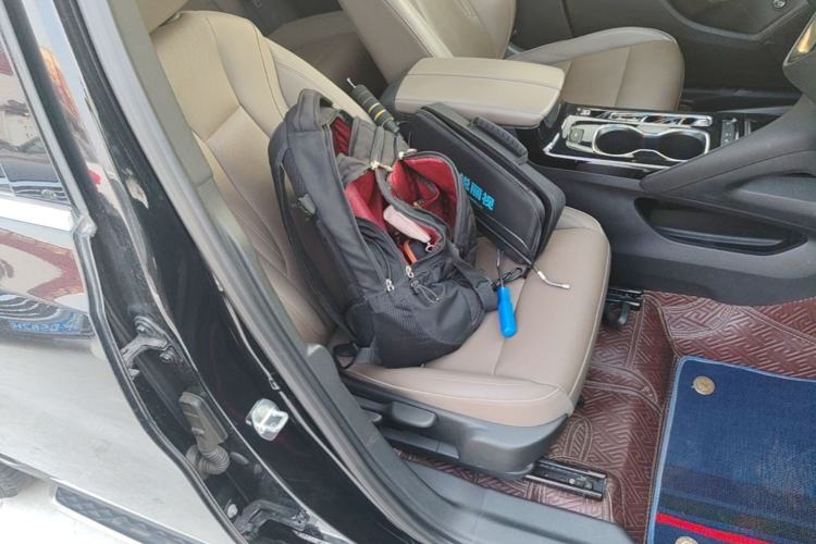 Used Buick Envision 2022 Encore Plus 652T Five-Seat Luxury Model Right Front Seat