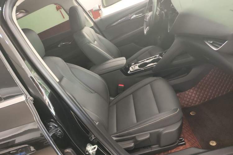Used Buick Envision 2022 Encore Plus 652T Five-Seat Luxury Model Right Front Seat