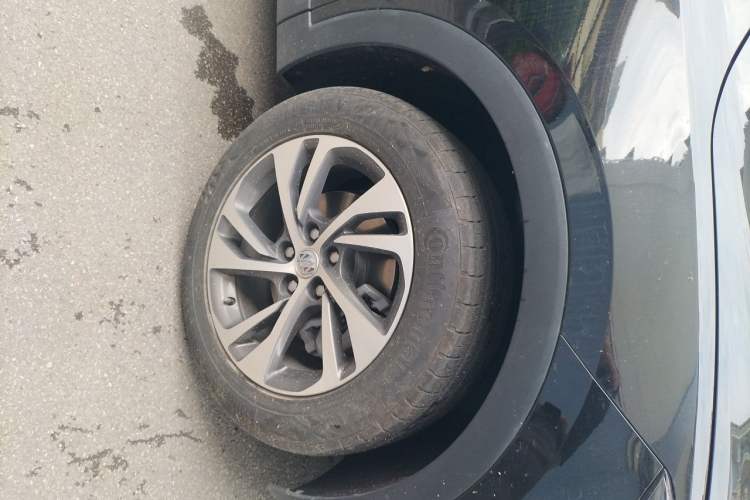 Used Buick Envision 2022 Facelift Encore S 552T Two-Wheel-Drive Luxury Model Right Front Wheel Hub