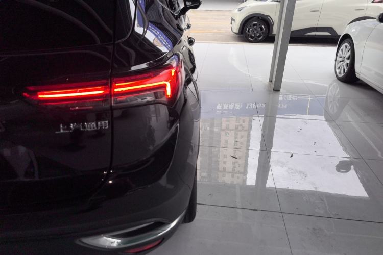 Used Buick Envision 2022 Facelift Encore S 552T Two-Wheel-Drive Luxury Model Right Rear Taillight