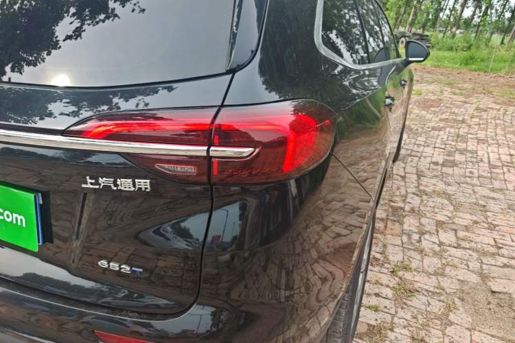 Used Buick Envision 2022 Encore Plus 652T Five-Seat Luxury Model Right Rear Taillight