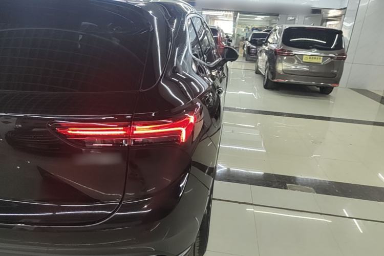 Used Buick Envision 2022 Facelift Encore S 552T Two-Wheel-Drive Luxury Model Right Rear Taillight