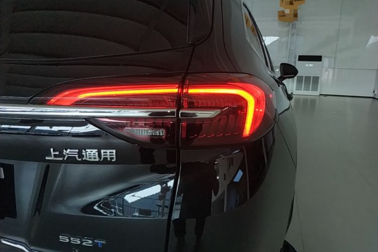 Used Buick Envision 2022 Encore Plus 552T Five-Seat Luxury Model Right Rear Taillight