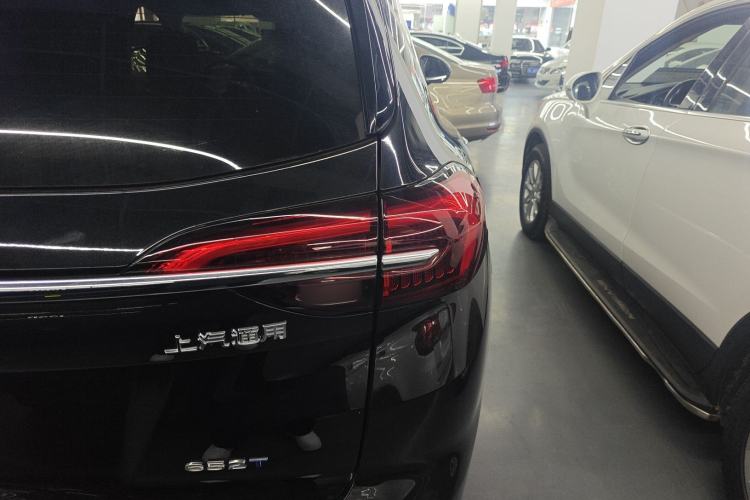 Used Buick Envision 2022 Encore Plus 652T Five-Seat Luxury Model Right Rear Taillight