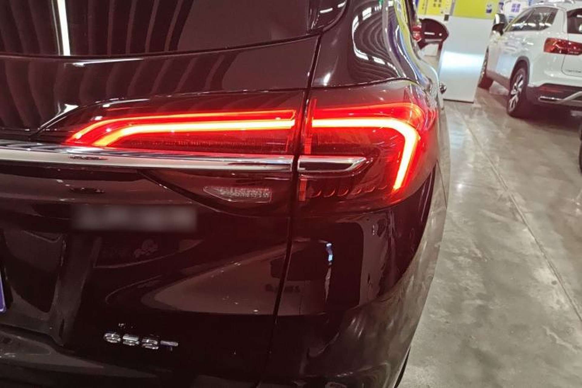 Used Buick Envision 2022 Encore Plus 652T Five-Seat Luxury Model Right Rear Taillight