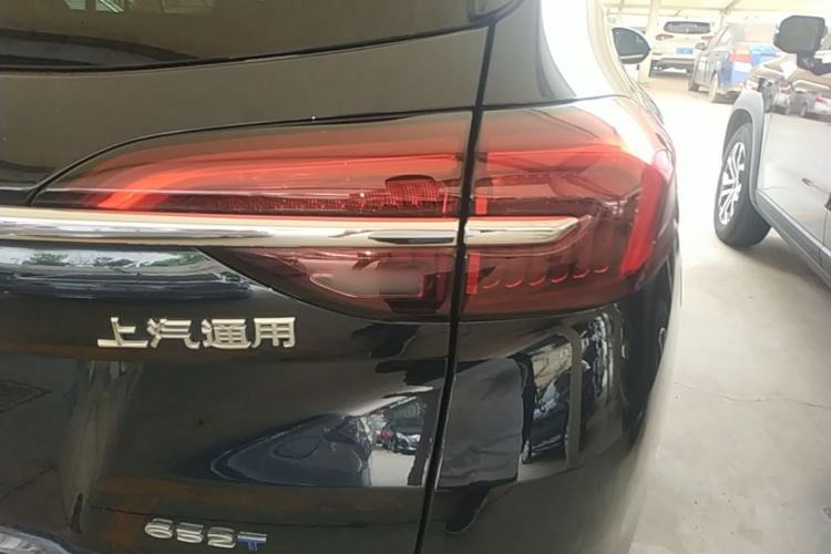 Used Buick Envision 2022 Encore Plus 652T Five-Seat Luxury Model Right Rear Taillight