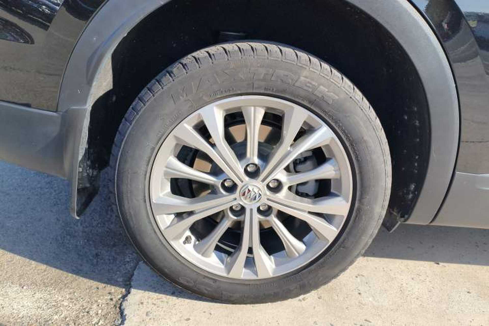 Used Buick Envision 2022 Encore Plus 652T Five-Seat Luxury Model Right Rear Wheel Hub