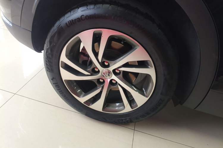 Used Buick Envision 2022 Facelift Encore S 652T Two-Wheel-Drive Luxury Model Right Rear Wheel Hub