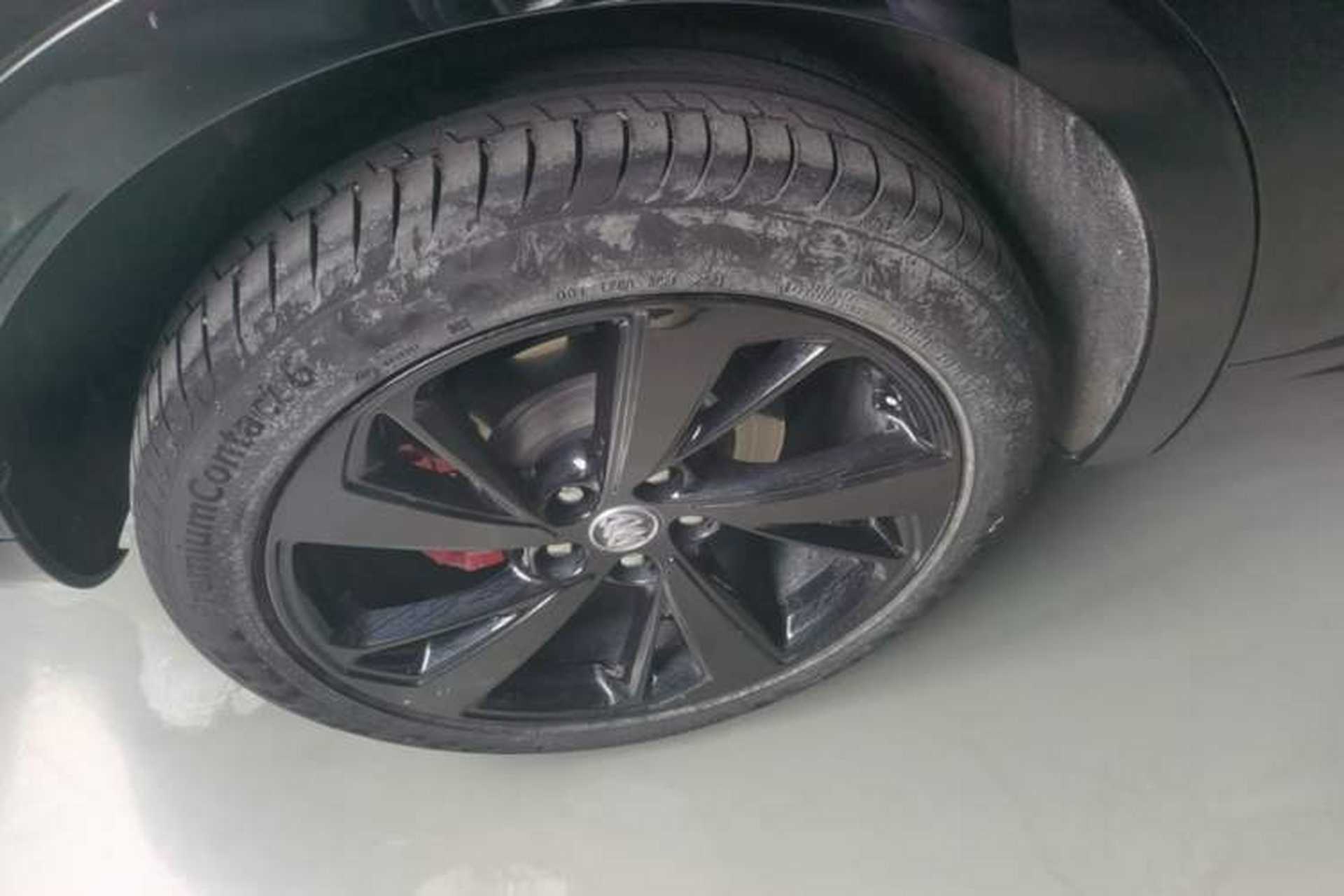 Used Buick Envision 2022 Encore S GS Two-Wheel Drive Smart Sport Model Right Rear Wheel Hub