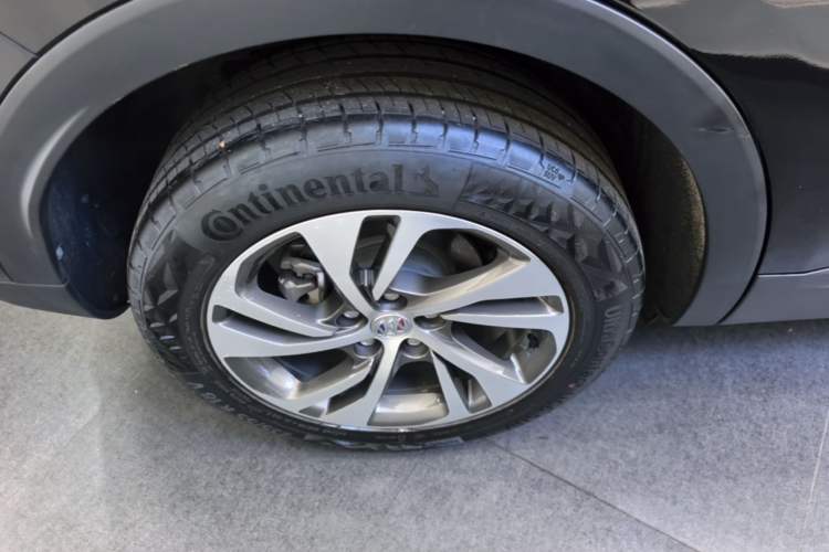 Used Buick Envision 2022 Facelift Encore S 552T Two-Wheel Drive Elite Model Right Rear Wheel Hub