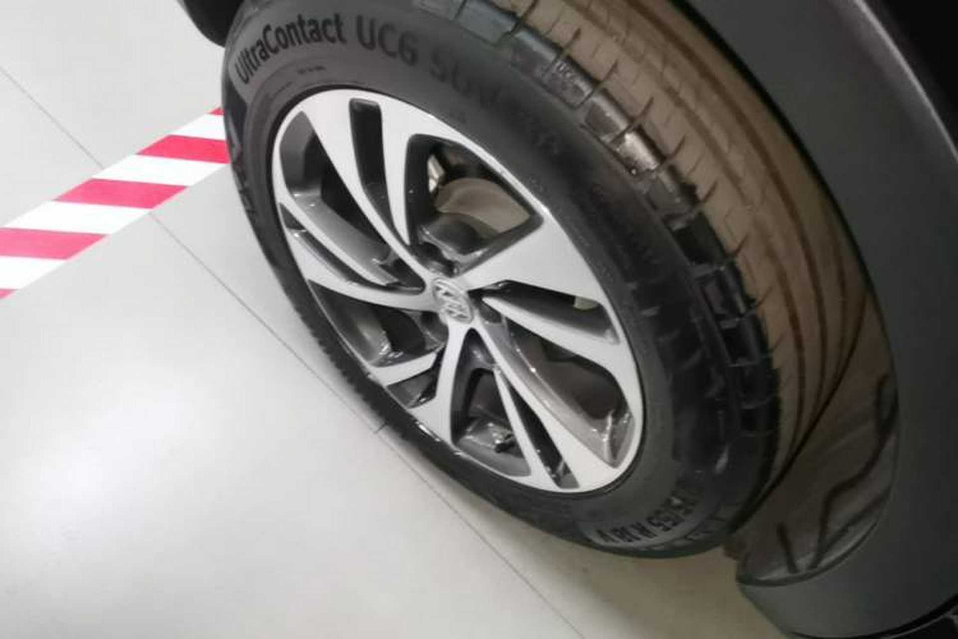 Used Buick Envision 2022 Facelift Encore S 552T Two-Wheel-Drive Luxury Model Right Rear Wheel Hub